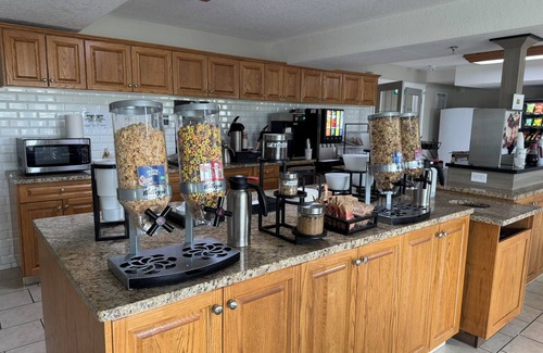 Whitecourt Hotel | Western Budget Motel Whitecourt 3