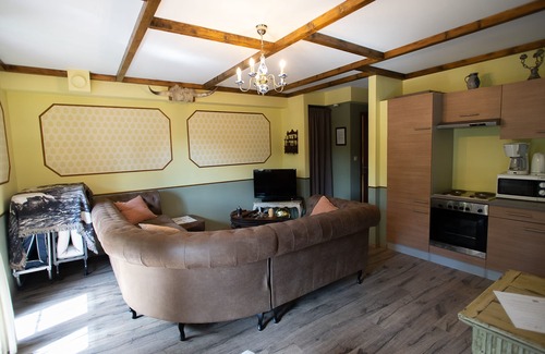 Chaudfontaine House | Western City