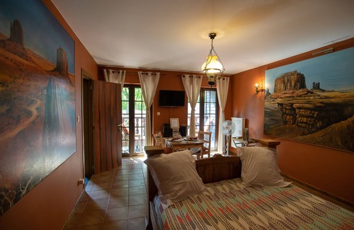 Chaudfontaine House | Western City