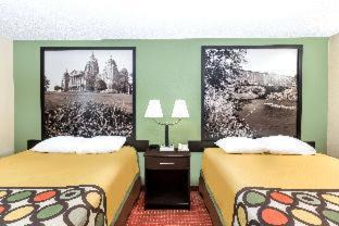 Grinnell Hotel | Western Inn & Suite Grinnell IA
