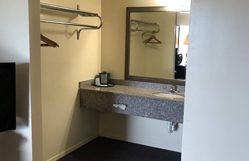 Wrens Hotel | Western Motel
