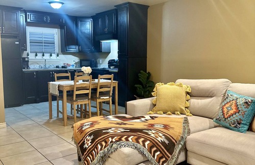 Eagle Pass Apartment | Western Style - 2 bed/1 bath - RATED 5 STARS