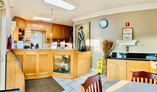Rusk Hotel | Weston Inn & Suites