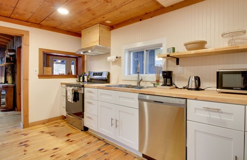 Weston Cabin | Weston Vacation Rental - Close to Ski Resorts!