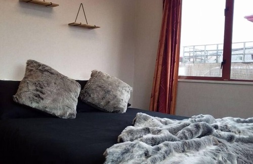 Westport House | Westport Central 2 minutes Walk from Town