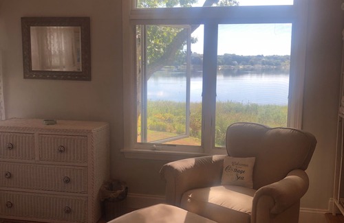 Westport Cottage | Westport Ma - Beautiful Waterfront Cottage Walk to Vineyard