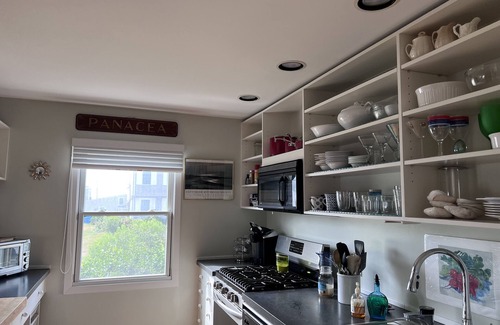 Adamsville Cottage | Westport, Ma East Beach location.