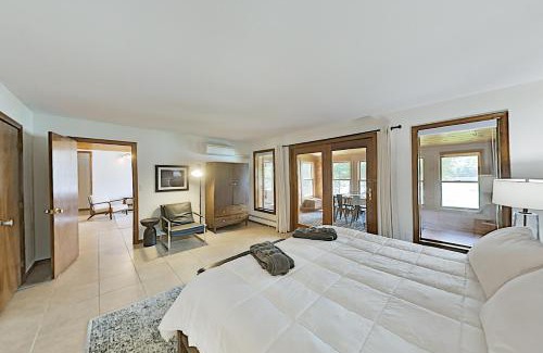 Wiscasset House | Westport Waterfront