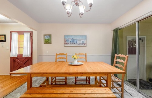 Westside Santa Cruz House | Westside Beauty
