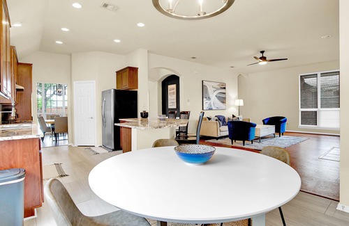 Frisco House | Westside Contemporary 3Bd/2B near Toyota Stadium/The Star/PGA