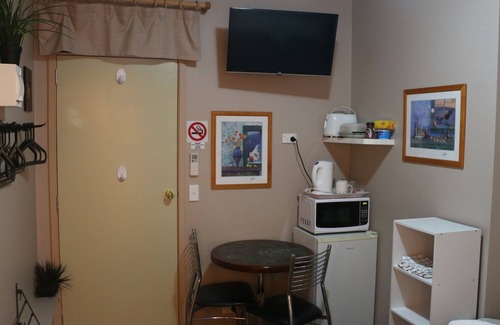 Armidale Hotel | Westside Studio Apartments Room 5 (Small Room)