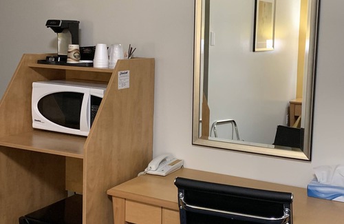 Neepawa Hotel | Westway Inn Motel