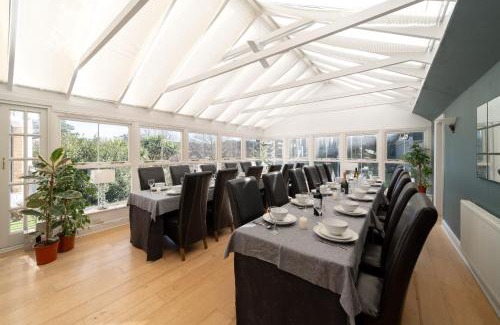 Hele House | Westwell Hall