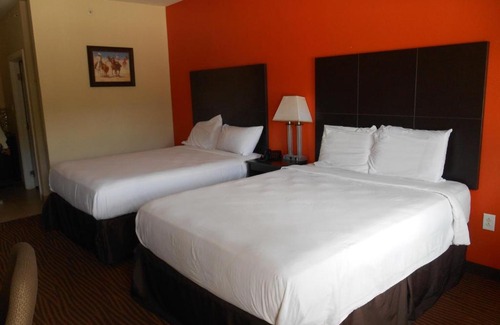 Gonzales Hotel | Westwood Inn