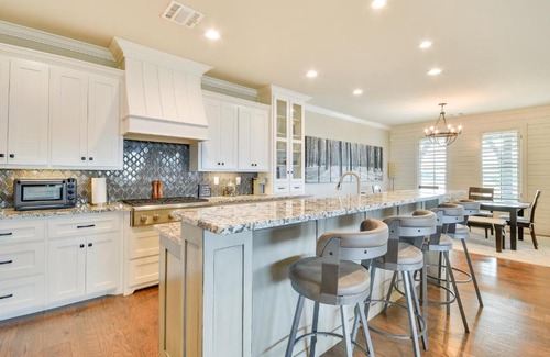 Amarillo House | WFH-Friendly Amarillo Home with Furnished Patio!