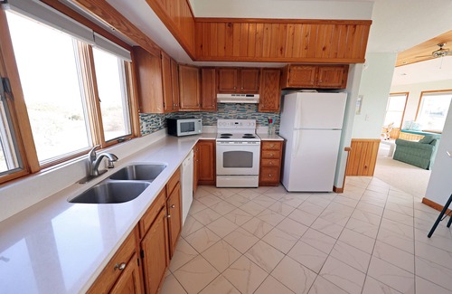 Whalehead Beach House | WH911- Private Pool, Hot Tub, 5 Lovely Bedrooms and Basketball Too!