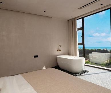 Yinhai Hotel | Whale in Sea