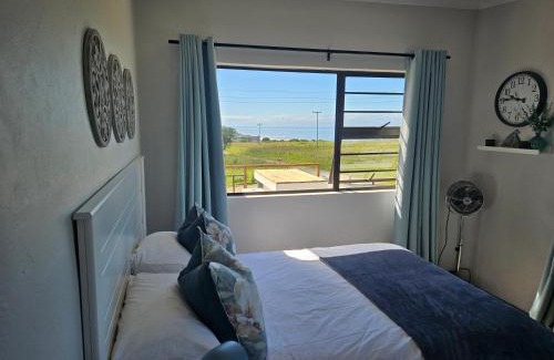 Kentani House | Whale of a time