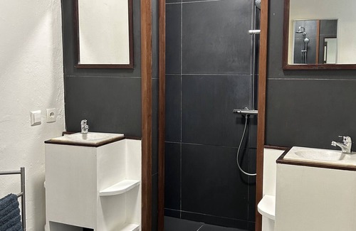 Oranjestad Villa | Whale Tails Hotel