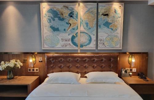 West Coast Apartment | Whale x Sea View Hotel Apartment
