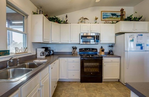 Whalehead Beach House | Whalehead Retreat | 1150 ft from the beach | Dog Friendly, Private Pool, Hot Tub | Corolla