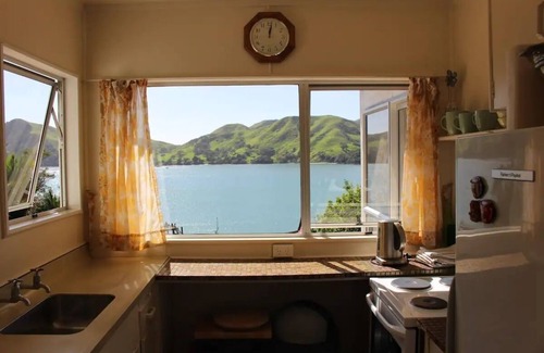Port Charles House | Whare Rawhiti ~ Port Charles - Spectacular views