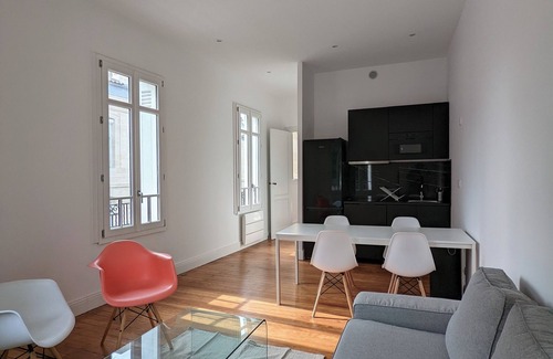 Cauderan House | What if we slept in a lovely detached house in Bordeaux?