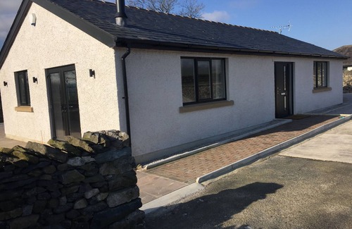 Fourstones Near Bentham House | Wheelchair Accessible Cottage near Austwick, Great base for the Three Peaks