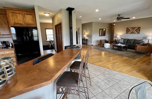 Greybull House | Wheels Up Cottage at Ever Sky Ranch, THE VIEWS!
