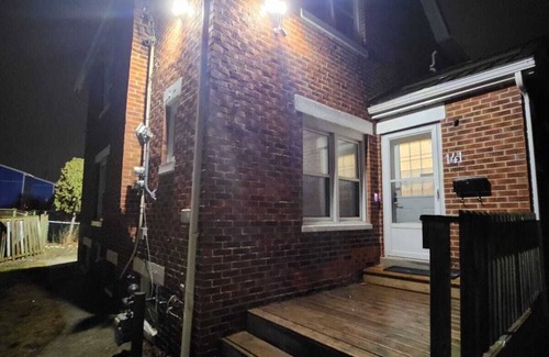 Chatham-Kent Apartment | When you stay at this centrally located place,