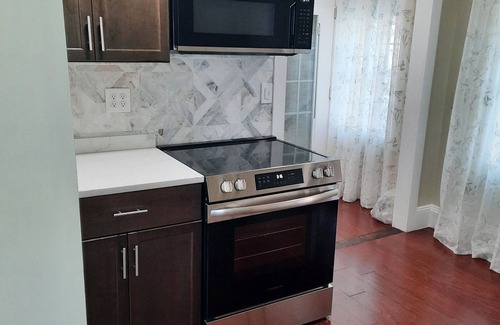 Wanskuck Apartment | Where comfort meets convenience in Providence, Rhode Island.