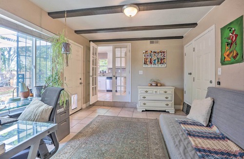 Southwestern Sacramento House | Whimsical Sacramento Home w/Garden & Patio!