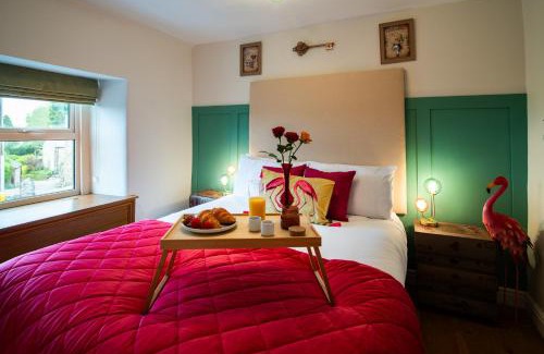 Winster House | Whimsical Wonderland Cottage Retreat near Peak District