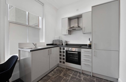 Pontrilas Apartment | WhiskAwayStays Foregate Studio No. 2