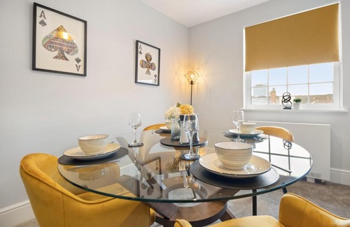 Worcester Apartment | WhiskAwayStays - Victoria House - Apartment 6