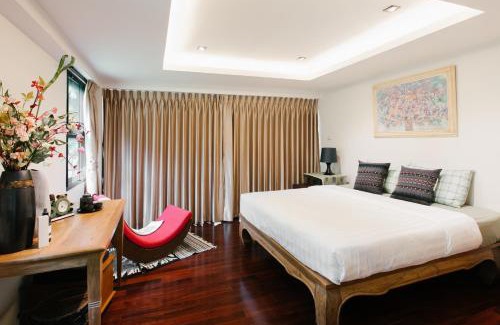 Tha Sala Villa | Whisper Oasis Chiang Mai - Your Chic Designer Jacuzzi Pool Villa with Daily Housekeeping