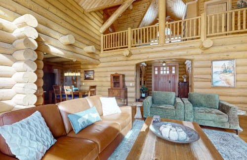 Bellaire House | Whispering Pines