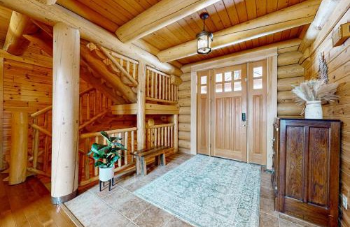 Bellaire House | Whispering Pines