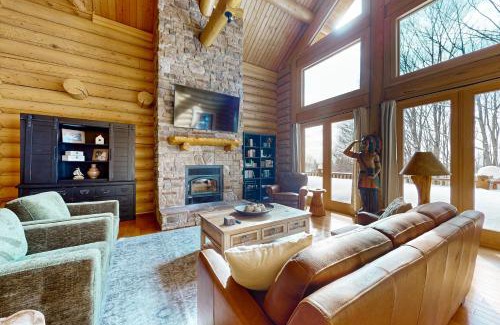 Bellaire House | Whispering Pines