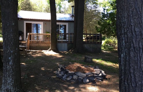 Milford Cottage | Whispering Pines - Waterfront 2 bedroom cottage