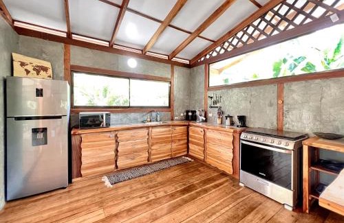 Cahuita House | Whispering Wisdom, 3 Bed with Pool, Steps to Beach