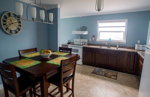 Newfoundland House | Whistler's View Summa