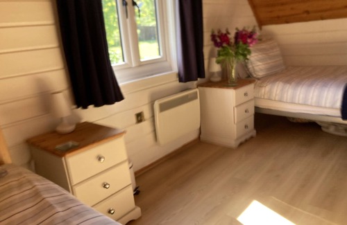Gillingham House | Whistley Farm Lakeside Lodges with Fishing Lakes & 4 Hole Pitch & Putt Golf