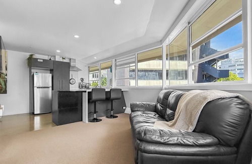 Grafton Apartment | Whitaker Wish | Spacious, City Apt with Sea View