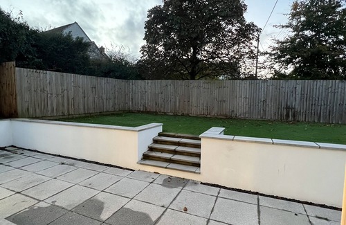 Barrow Gurney House | White 3 bed bungalow with en-suite and parking