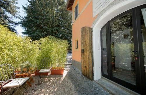 Rocca di Papa Villa | White Elegant and Charming Country House near Rome