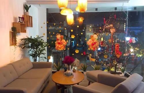 Quy Nhon House | White Homestay Near City Centre of Quy Nhon City
