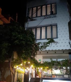 Quy Nhon House | White Homestay Near City Centre of Quy Nhon City