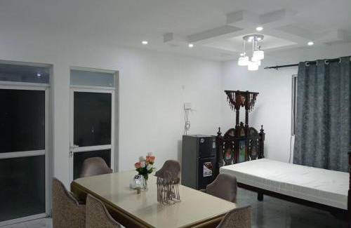 Lamu Apartment | White House Apartment