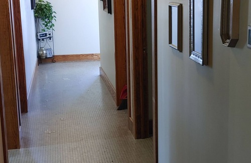 Brookfield Apartment | White House Lodge-Main Street Executive Apartment